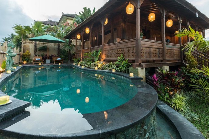 Kawan Antique Ubud Villa