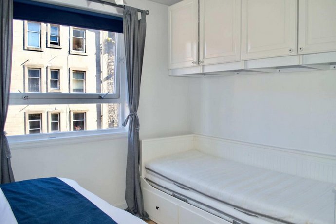 Extremely Central And Spacious Flat