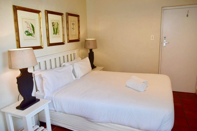 1 Bedroom House In Clifton With Views