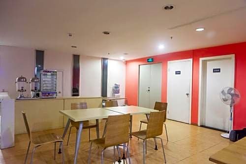 7days Inn Guangzhou Baoye Road Shayuan Subway Station