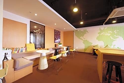 IU Hotel Chongqing Rongchang High Speed Railway Station Branch