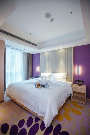 Lavande Hotel Chongqing West Railway Station