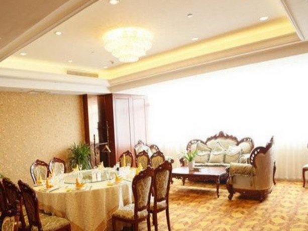 Oriental Xuanwu Hotel