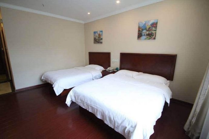 GreenTree Inn Shanghai MinHang ZhuanQiao Metro Station ZhuanXing E Road Shell Hotel