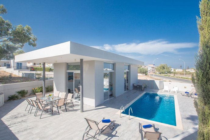 Polymnia Luxury Villas