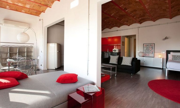 Enjoybcn Coliseum Apartments