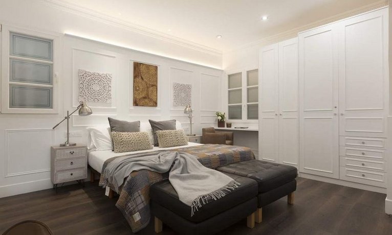 Enjoybcn Coliseum Apartments