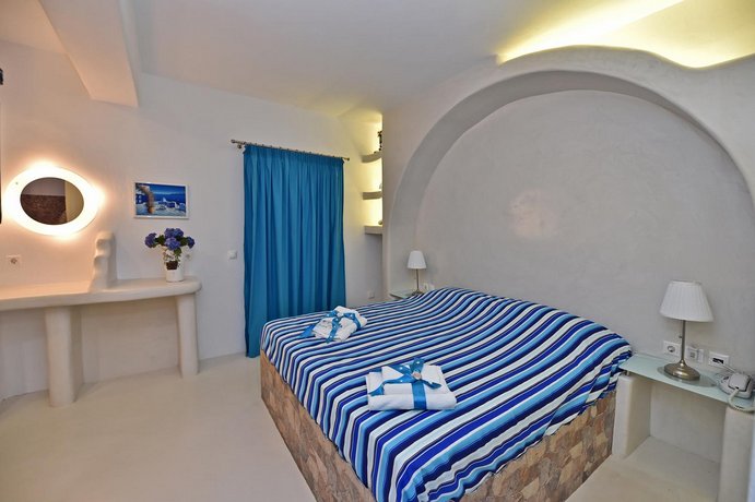 Tinos Aqua Palazzo