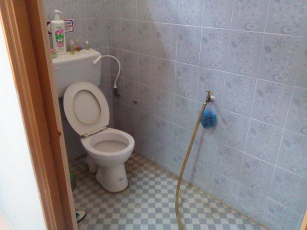 Hasyam Guest House - Kok Lanas
