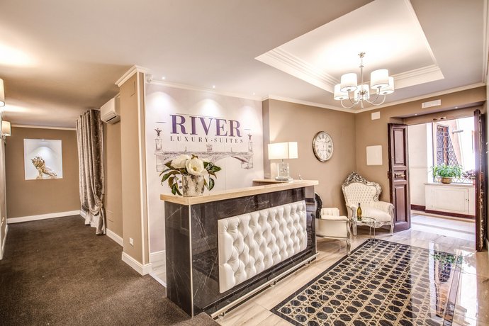 River Luxury Suites