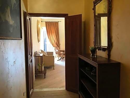 Pantheon Old Suite