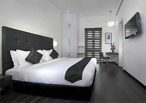 Sapphire Suites Kolkata