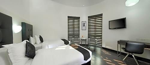 Sapphire Suites Kolkata