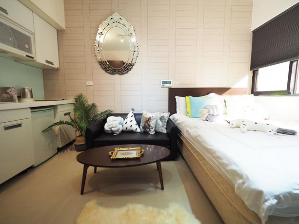 Downtown Center Designer Suite