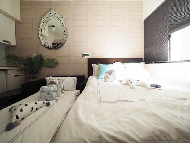 Downtown Center Designer Suite