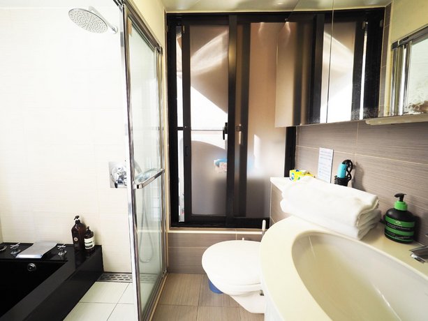 Downtown Center Designer Suite