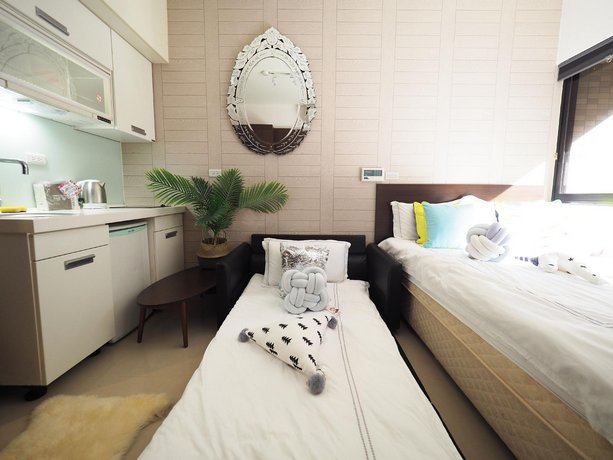 Downtown Center Designer Suite