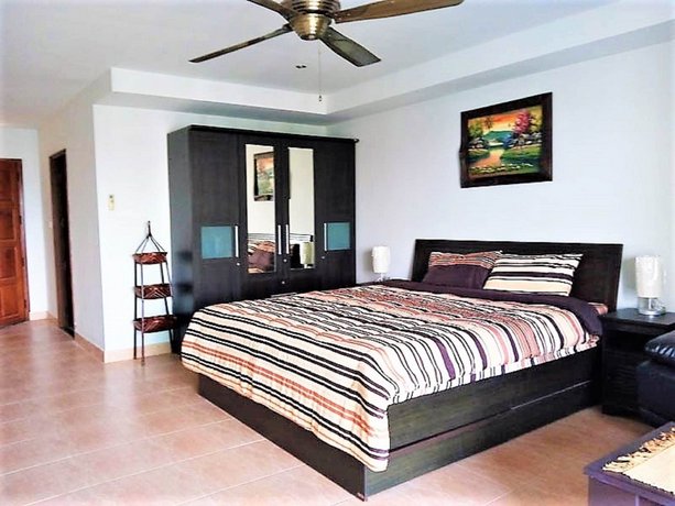 Penthouse studio apartment The Residence Jomtien