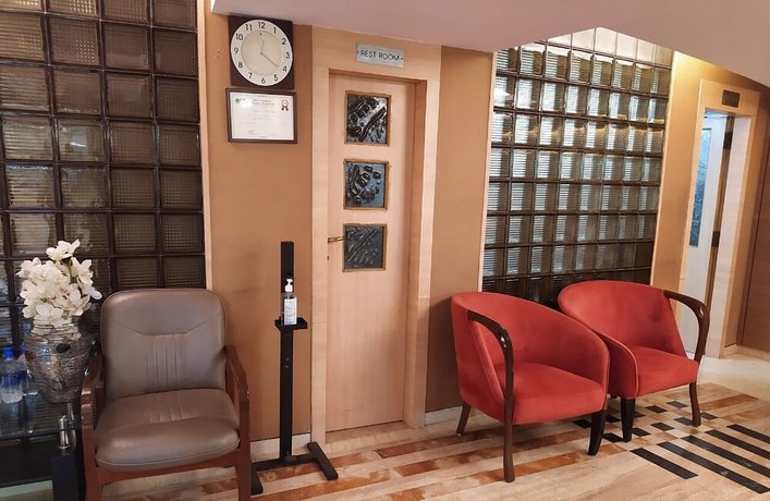 Hotel Plaza Mumbai