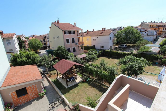 Apartments Eni