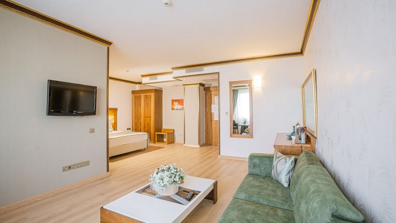 Yucesoy Liva Otel