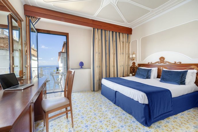 Mar Hotel Alimuri