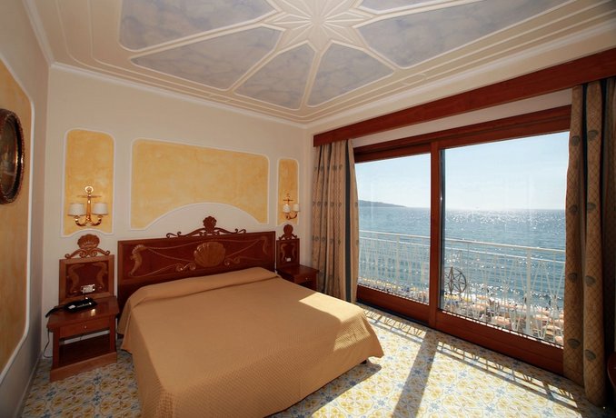 Mar Hotel Alimuri