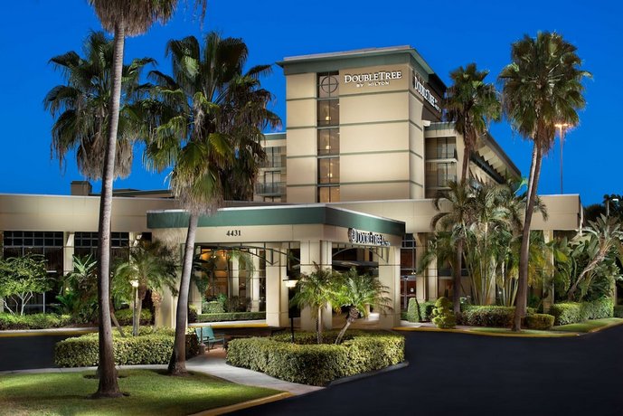 DoubleTree by Hilton Palm Beach Gardens