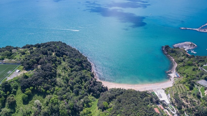 Baia Blu RTA Residence