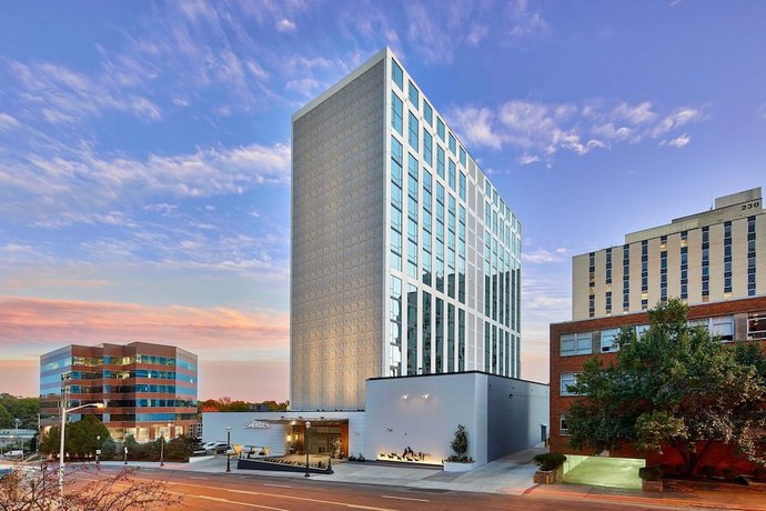 Le Meridien St Louis Clayton
