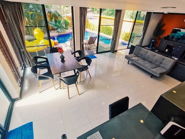 4poolvillas