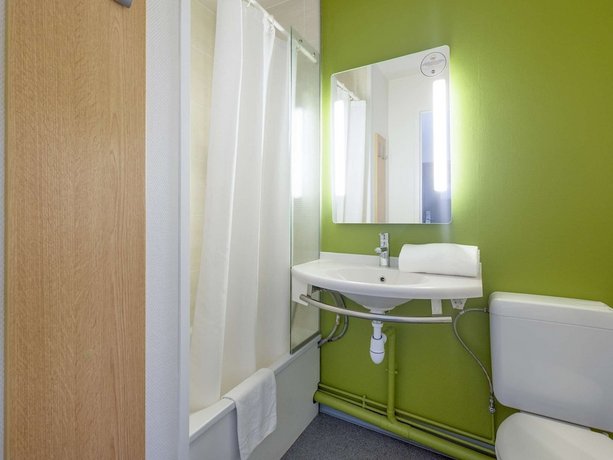 B&B Hotel Brest Kergaradec