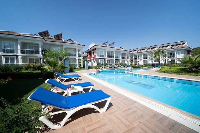 Sea Heaven Legend Apartments