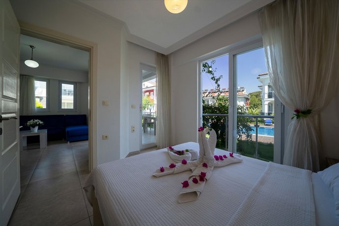 Sea Heaven Legend Apartments