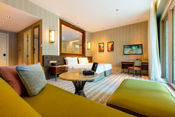 Resorts World Sentosa - Equarius Hotel