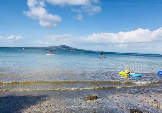 Emerald Inn on Takapuna Beach