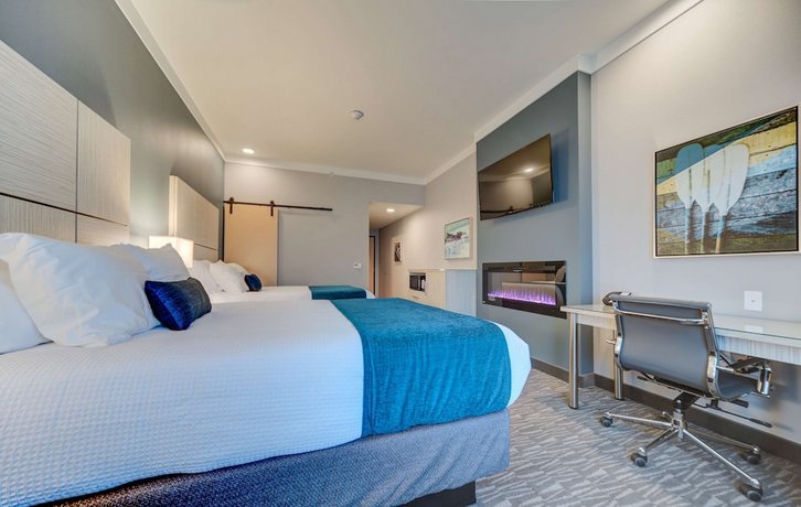 Best Western Premier Peppertree Inn at Bend