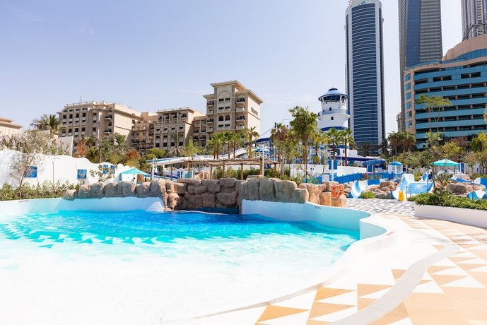 Le Meridien Mina Seyahi Beach Resort & Marina