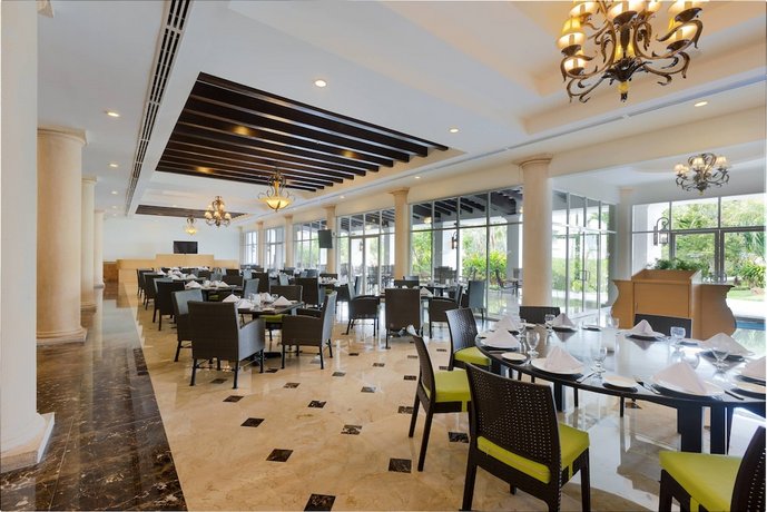 Courtyard by Marriott Cancun Airport