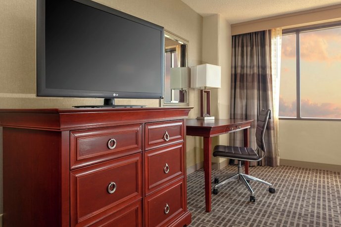 DoubleTree by Hilton Overland Park - Corporate Woods