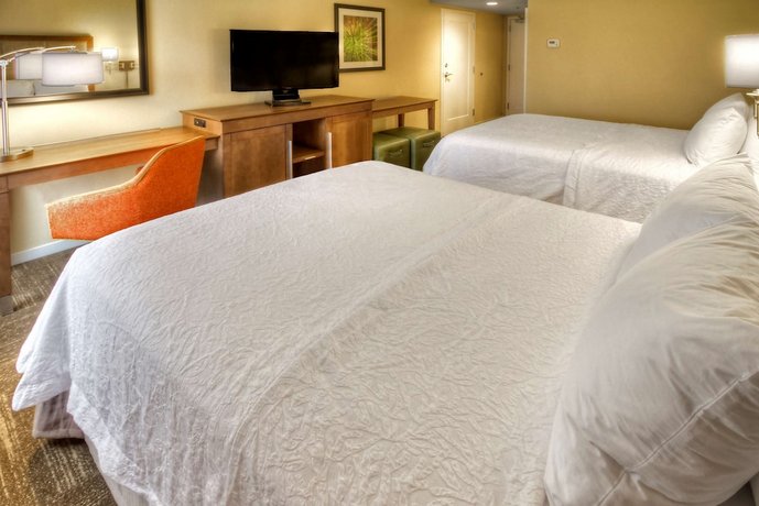 Hampton Inn and Suites Asheville-I-26