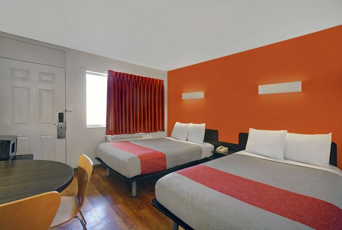Motel 6 Santa Clara
