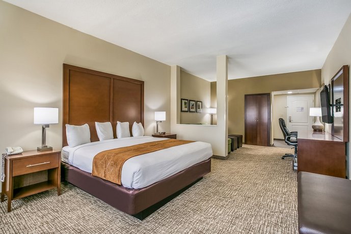 Aspire Hotel and Suites