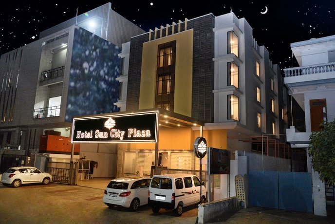 Hotel Grand Decor