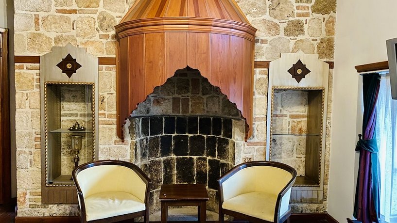 Mediterra Art Hotel