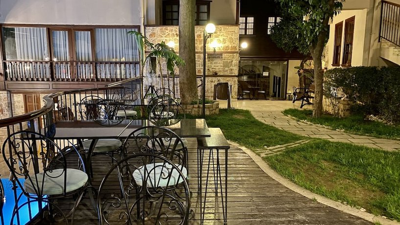 Mediterra Art Hotel