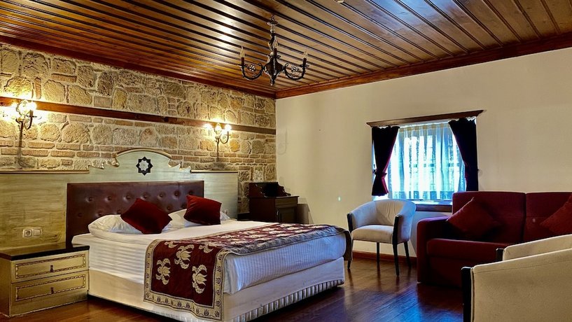 Mediterra Art Hotel