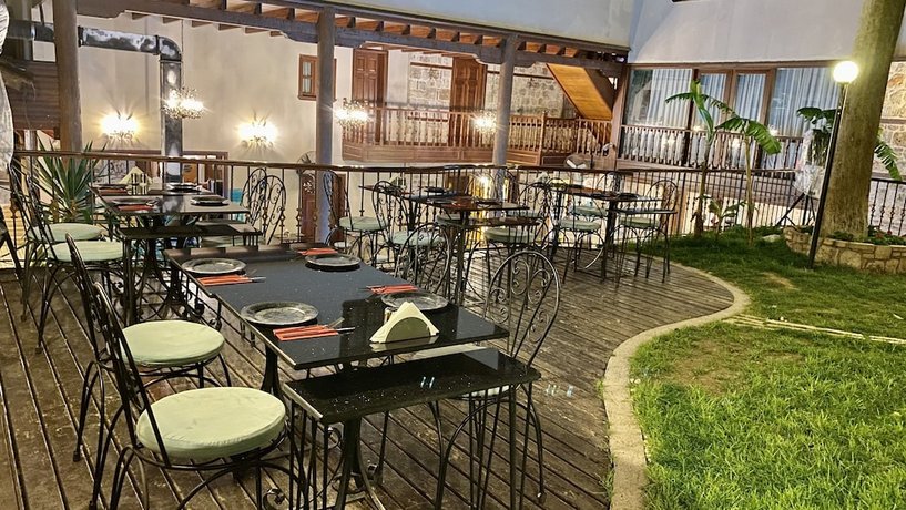 Mediterra Art Hotel
