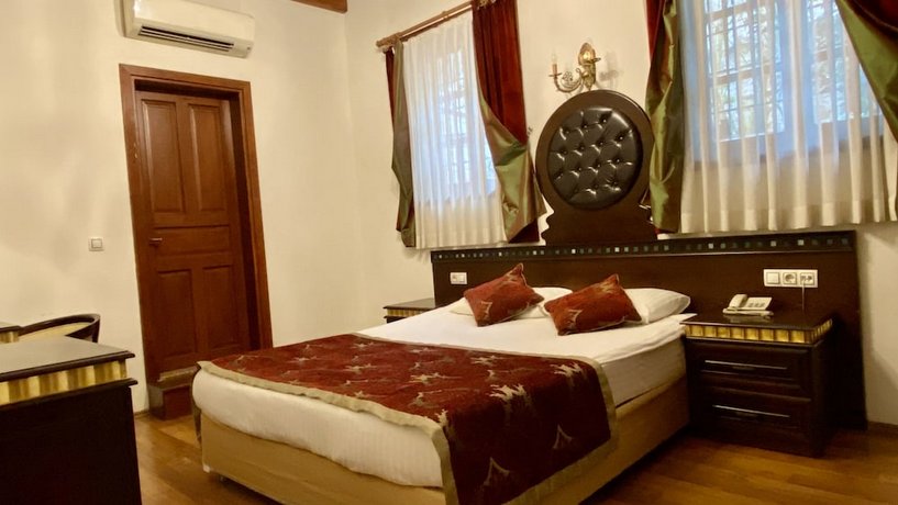 Mediterra Art Hotel