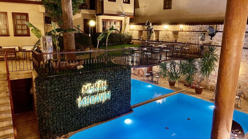 Mediterra Art Hotel